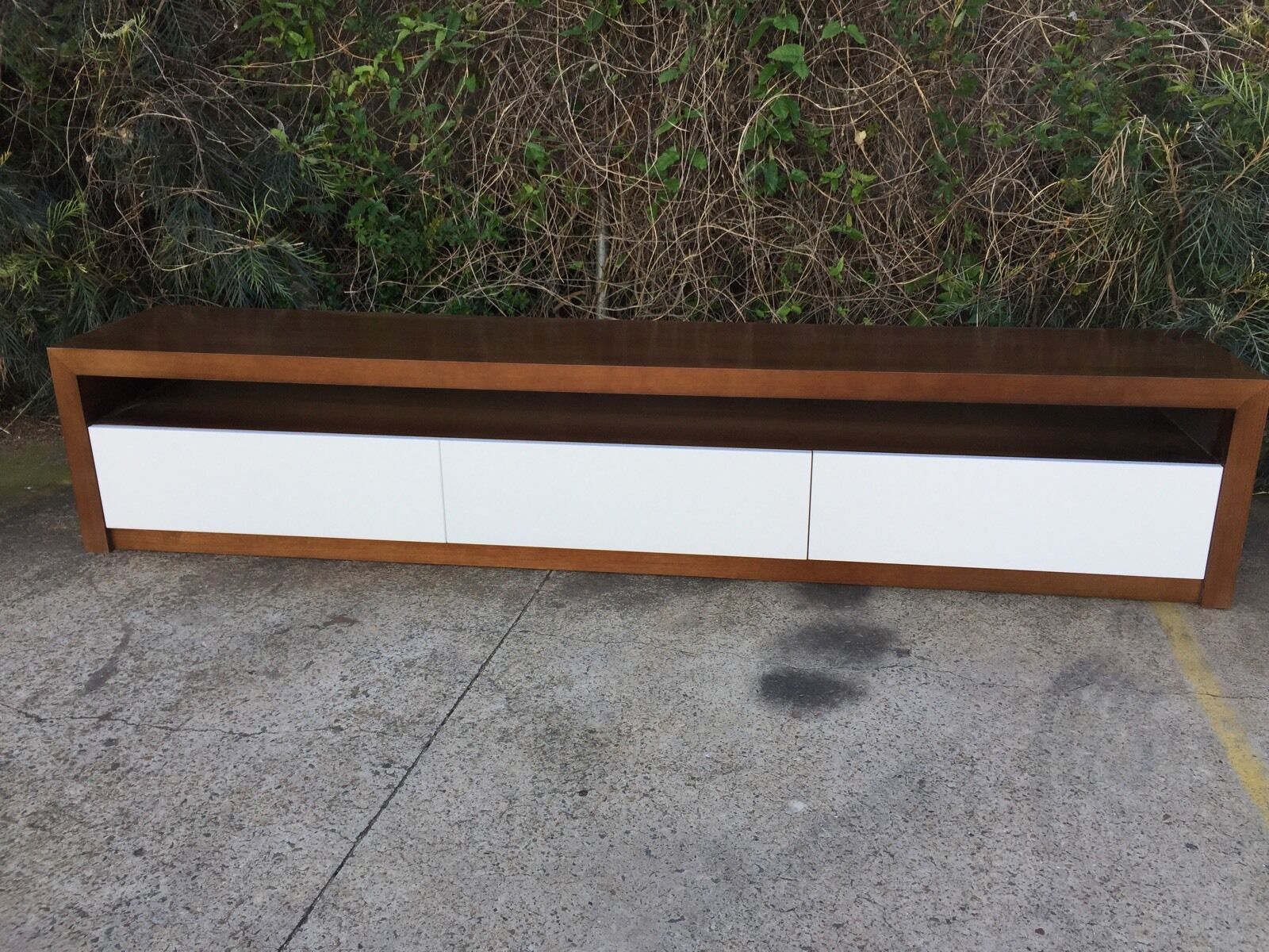 Quality Tassie Oak Byron Tv Unit made in Australia!