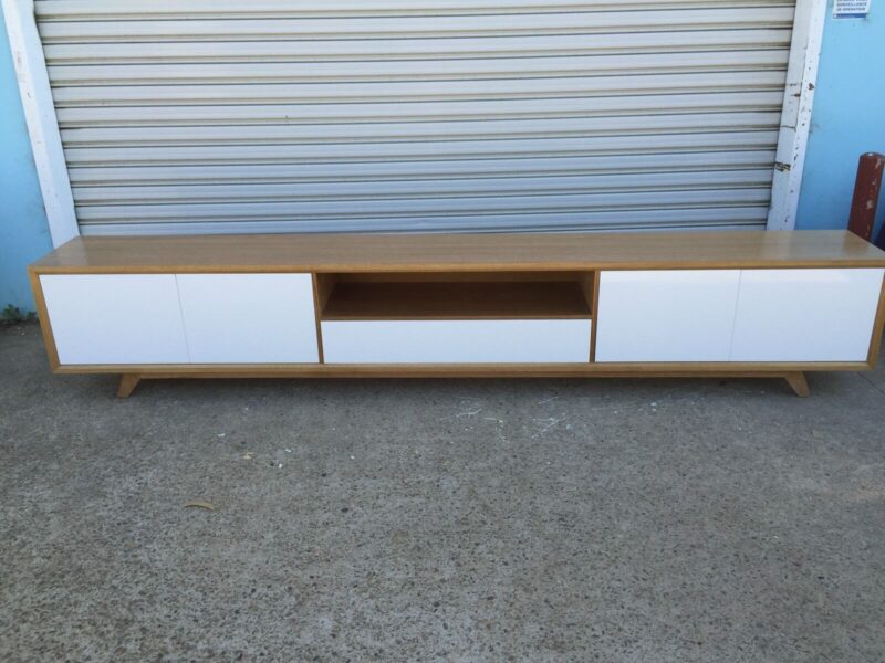 Local Made Tassie Oak Hardwood Timber Retro+ Lowline Tv Entertainment Unit - Image 4