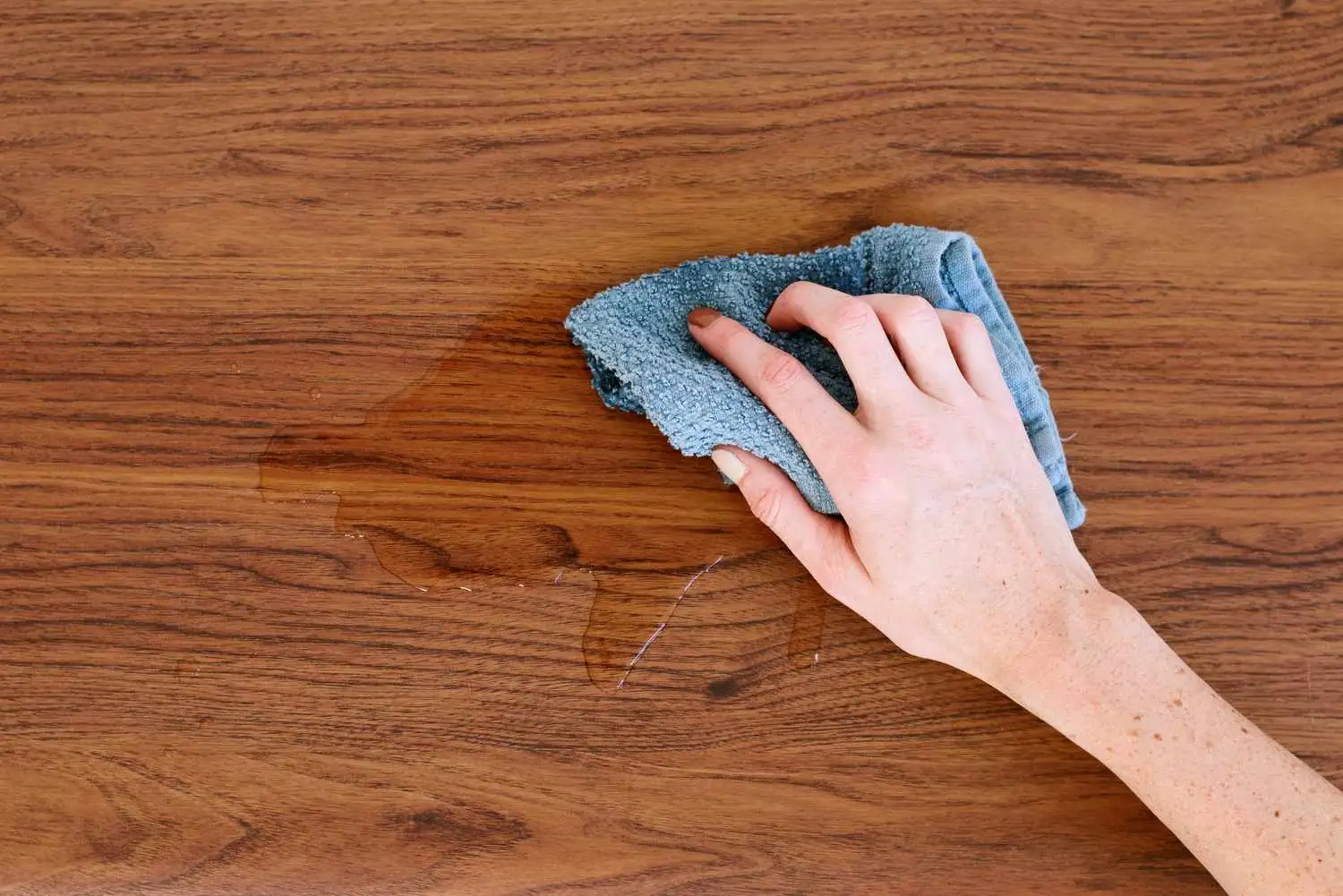 how-to-clean-wood-furniture